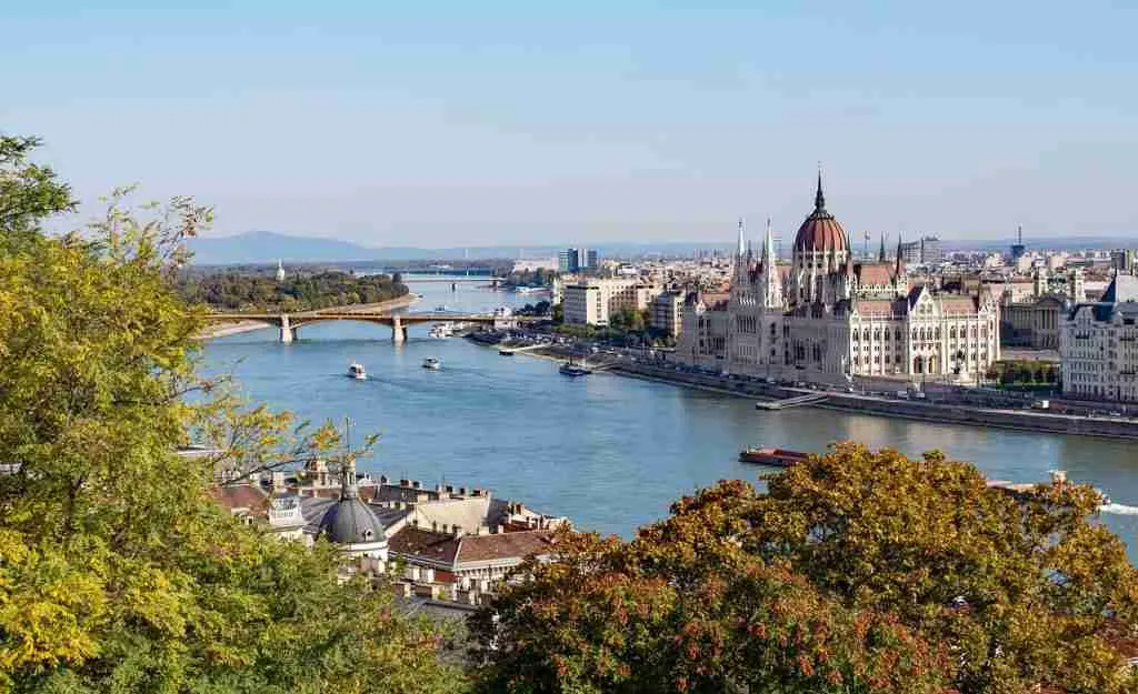 Armenian Lawyer | Residency in Hungary