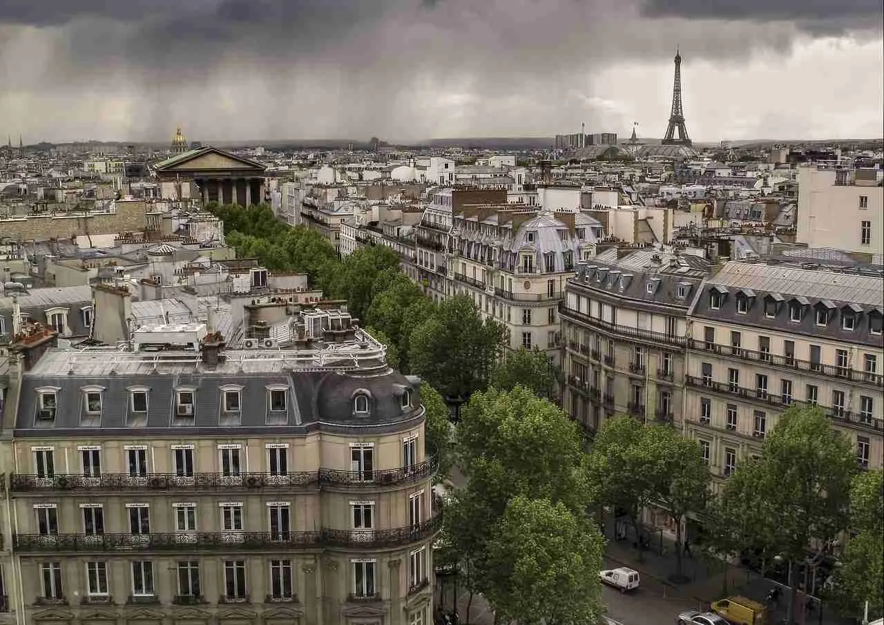 paris-6803796_1280